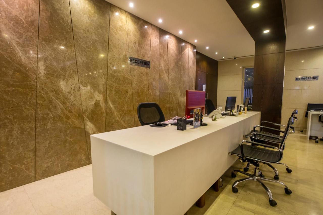 The Thane Club Luaran gambar